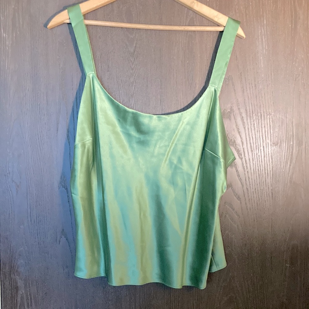 Lafayette 148 100% silk spring green tank Size 16